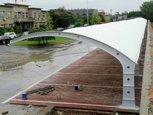 揚(yáng)州7字型膜結(jié)構(gòu)停車棚施工團(tuán)隊(duì) 專業(yè)設(shè)計(jì)與施工的一體化服務(wù)